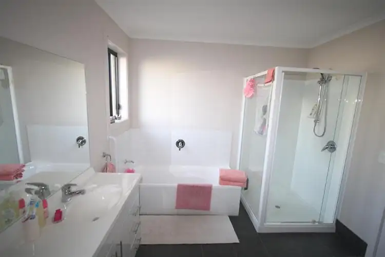Seventh view of Homely unit listing, 2/105 Main Street, Huonville TAS 7109