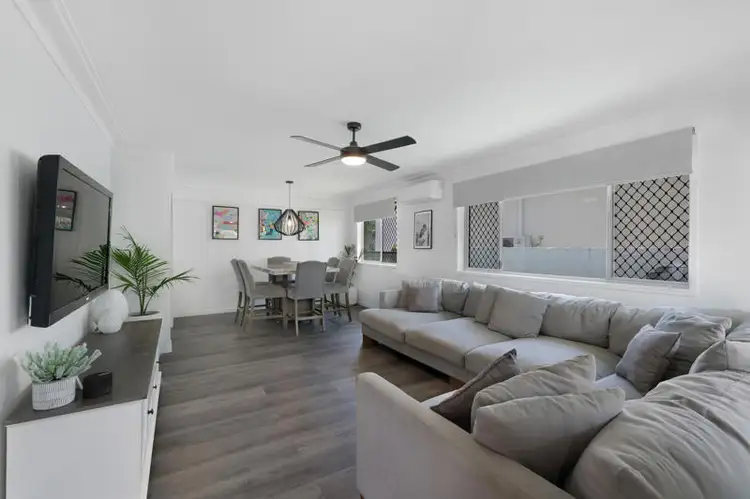 37 Coogeen Street, Sorrento QLD 4217