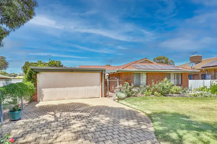 12 Bingara Close