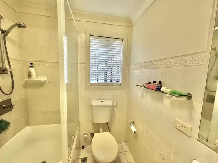 Fifth view of Homely apartment listing, 3/33 Pine Avenue, Surfers Paradise QLD 4217