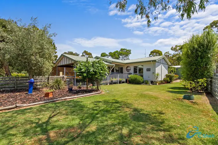305 National Park Road, Loch Sport VIC 3851