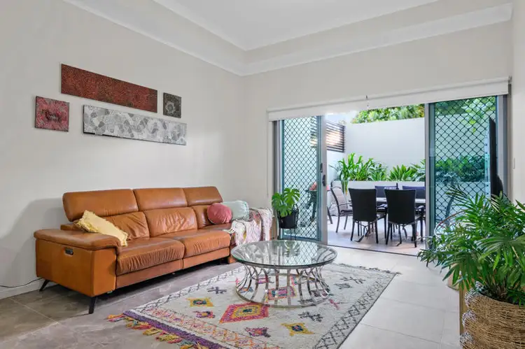 2/1 Kingsmill Street