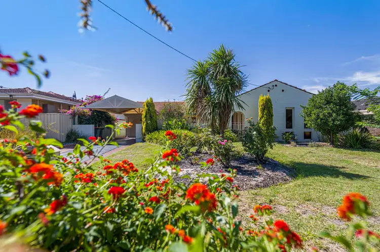 14 Chesney Street, Morley WA 6062