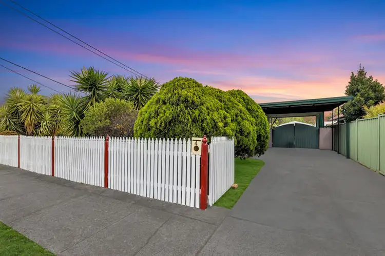 4 Telford Court, Meadow Heights VIC 3048