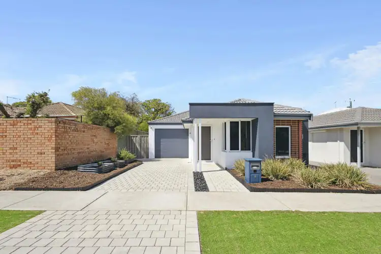 6 Noongah Street, Nollamara WA 6061