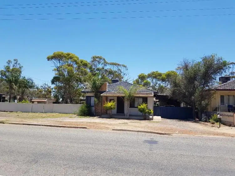 10 GARDINER Street, Moora WA 6510
