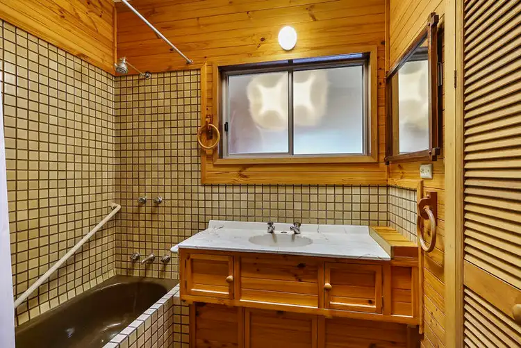 Sixth view of Homely house listing, 5 Rowley Street, Warrnambool VIC 3280