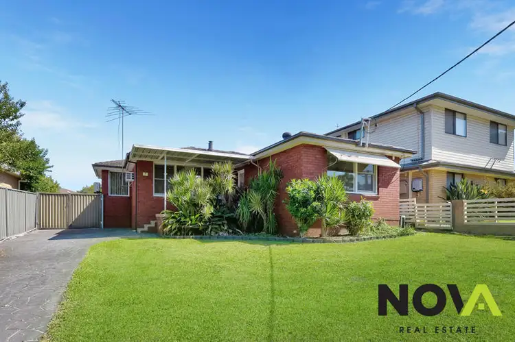7 Shaw Street, Cambridge Park NSW 2747