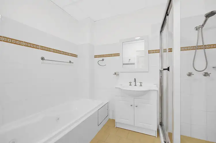 Fourth view of Homely unit listing, 4/12-18 Conie Avenue, Baulkham Hills NSW 2153