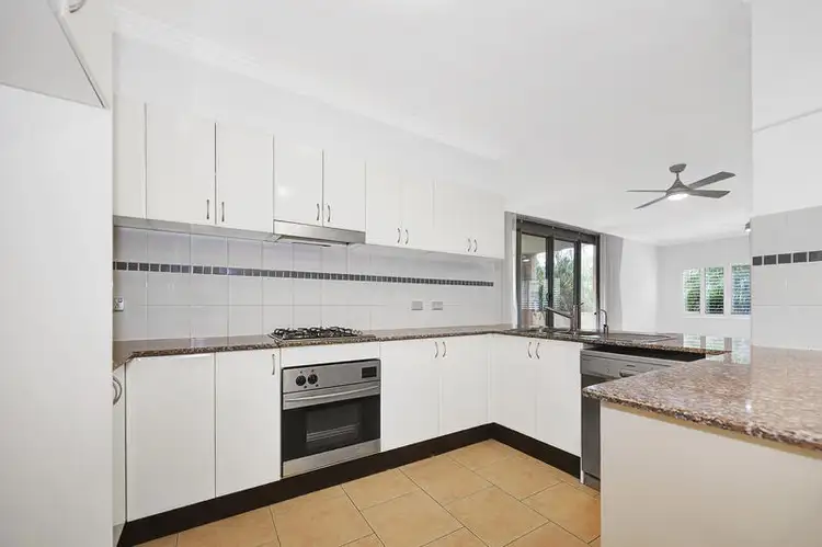 Fifth view of Homely unit listing, 4/12-18 Conie  Avenue, Baulkham Hills NSW 2153