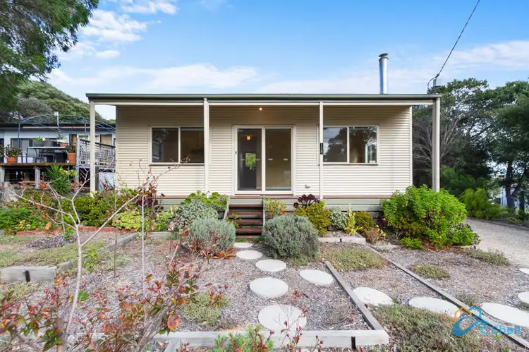 18 White Crescent, Loch Sport VIC 3851