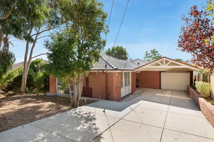 6 Grant Avenue