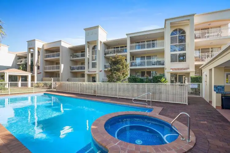 17/1198 Gold Coast  Highway, Palm Beach QLD 4221