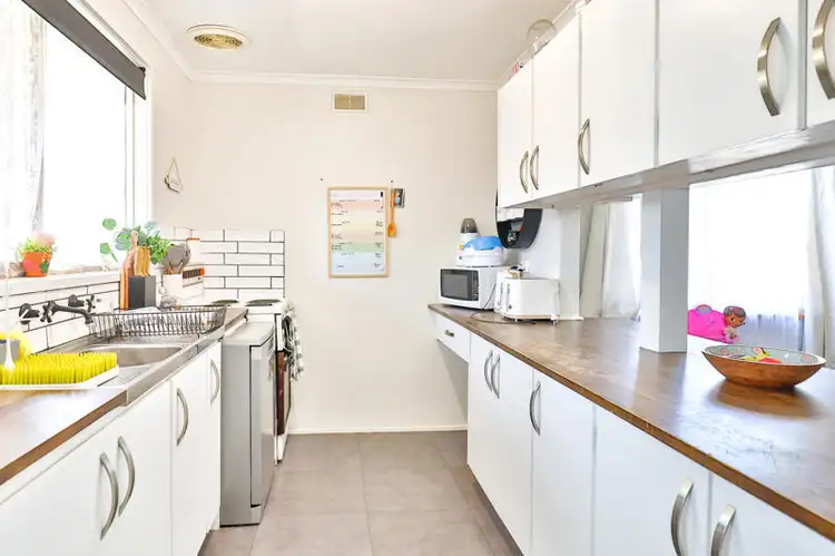 Sixth view of Homely house listing, 2 Allunga Court, Mildura VIC 3500