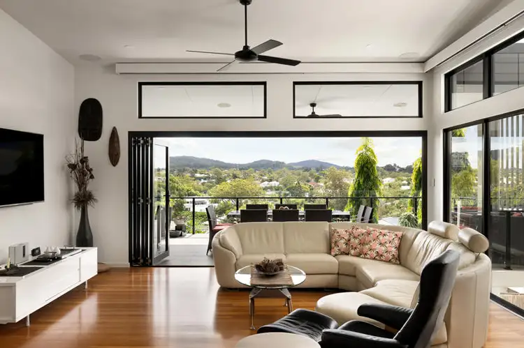 228 Swann Road, Taringa QLD 4068