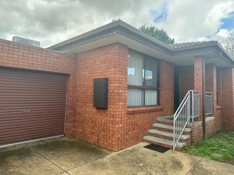 Main view of Homely unit listing, 2/7 Pinnaroo  Circuit, Meadow Heights VIC 3048