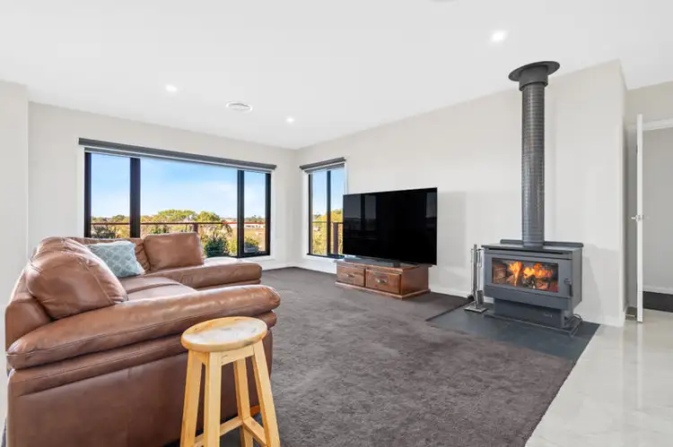 Fourth view of Homely house listing, 2 Clara Court, Woodford VIC 3281