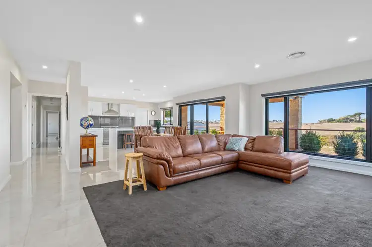 Fifth view of Homely house listing, 2 Clara Court, Woodford VIC 3281