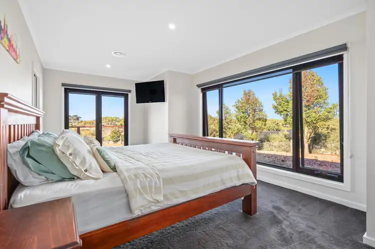 Sixth view of Homely house listing, 2 Clara Court, Woodford VIC 3281