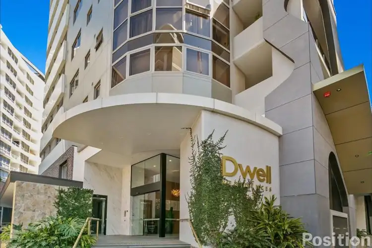 1805/17 Longland Street