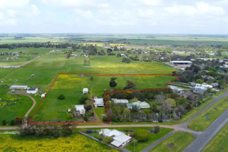 Main view of Homely house listing, 8 Robertsons Lane, Mortlake VIC 3272