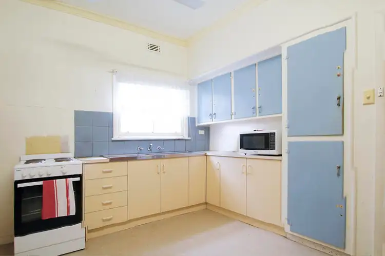 Second view of Homely house listing, 8 Robertsons Lane, Mortlake VIC 3272