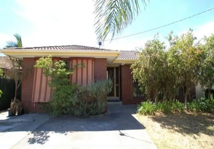 24 Redesdale Street, Meadow Heights VIC 3048