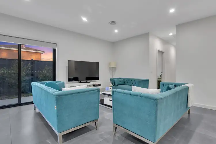 Third view of Homely unit listing, 2/8 Waverley Court, Craigieburn VIC 3064