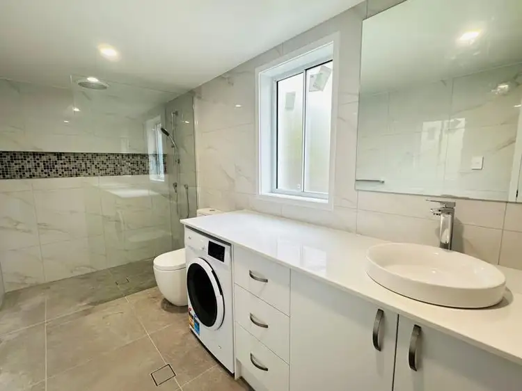 Fifth view of Homely apartment listing, 4/14 Leonard Avenue, Surfers Paradise QLD 4217