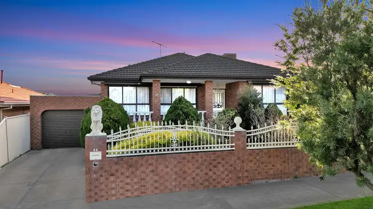 88 Bicentennial Crescent