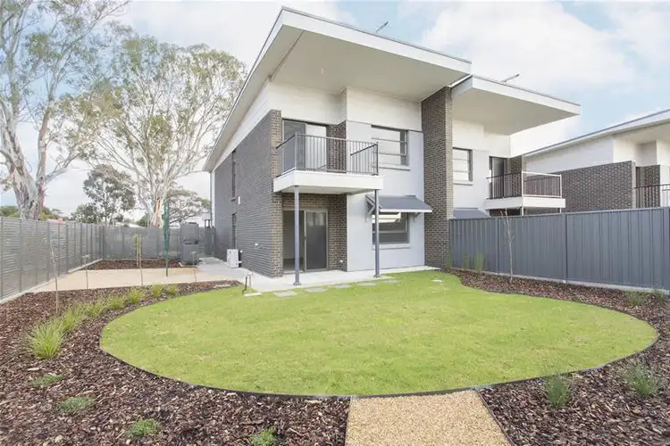 25 Parkview Walk, Elizabeth Park SA 5113