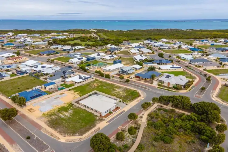 Second view of Homely house listing, 4 BATHERS Way, Jurien Bay WA 6516