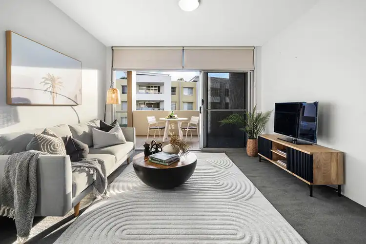16/2 Campbell Street, Toowong QLD 4066