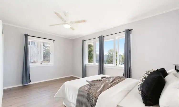 131 Wecker Road, Mansfield QLD 4122