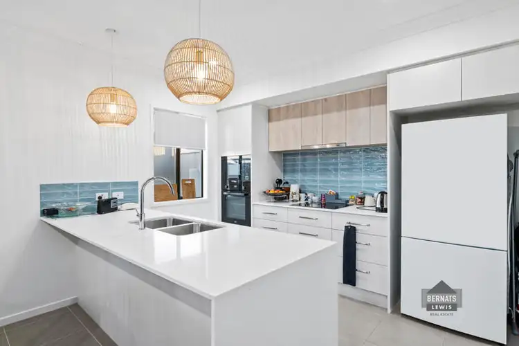 82/8 Halcyon Way, Logan Reserve QLD 4133