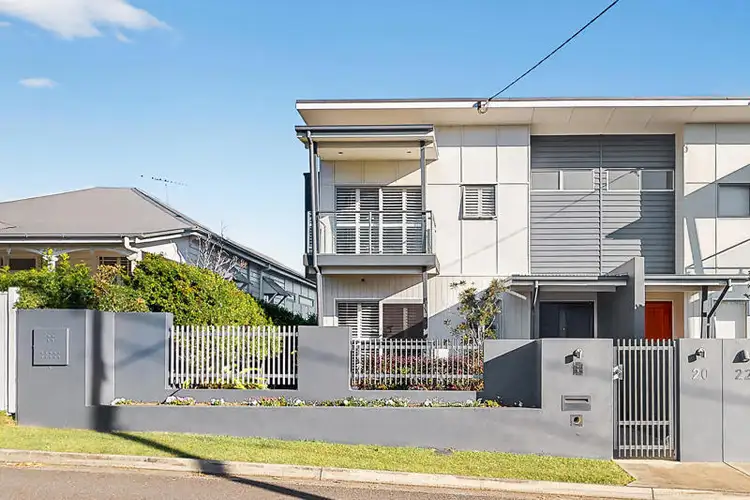 Main view of Homely townhouse listing, 20 Oliver Street, Wooloowin QLD 4030