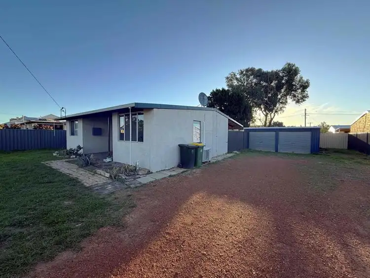11 Tuart Street