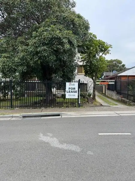 15/34 Remembrance  Avenue, Warwick Farm NSW 2170