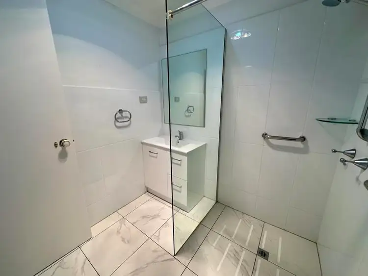 Fifth view of Homely unit listing, 33/18 Bienvenue Drive, Currumbin Waters QLD 4223
