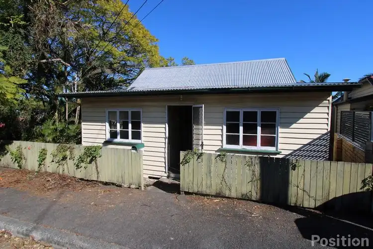 8 Wellington Road, Red Hill QLD 4059