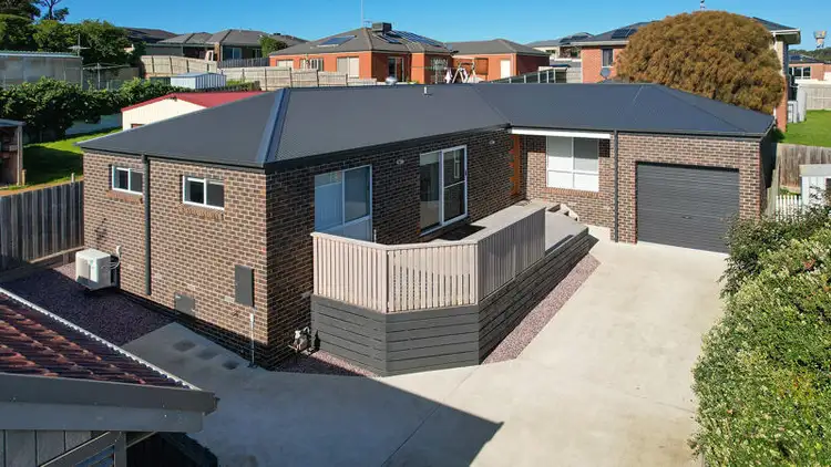 2/17 Churchill Street
