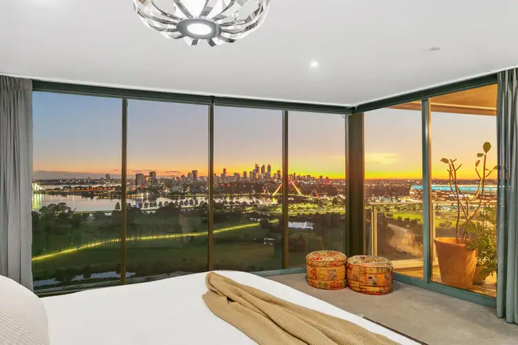 1805/96 Bow River Crescent