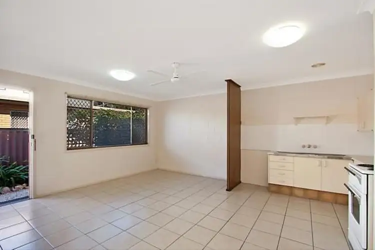 Main view of Homely unit listing, 4/18 Sarawak Avenue, Palm Beach QLD 4221