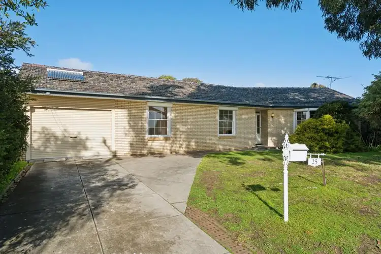 25 St Georges Terrace, Bellevue Heights SA 5050