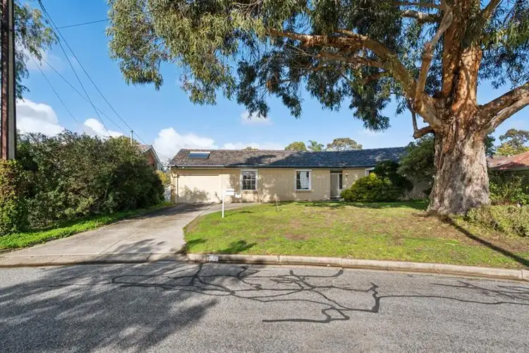 25 St Georges Terrace, Bellevue Heights SA 5050