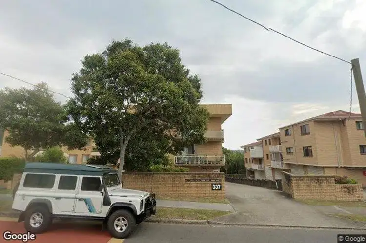 3/337 Cavendish Road, Coorparoo QLD 4151