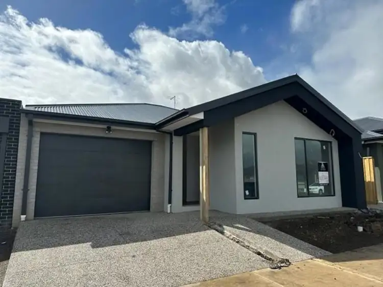 23 Serenade Street, Donnybrook VIC 3064