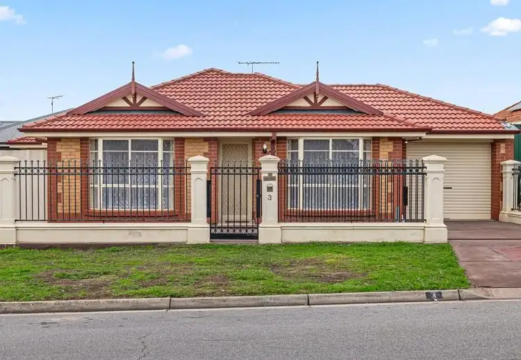 3 Lana Street