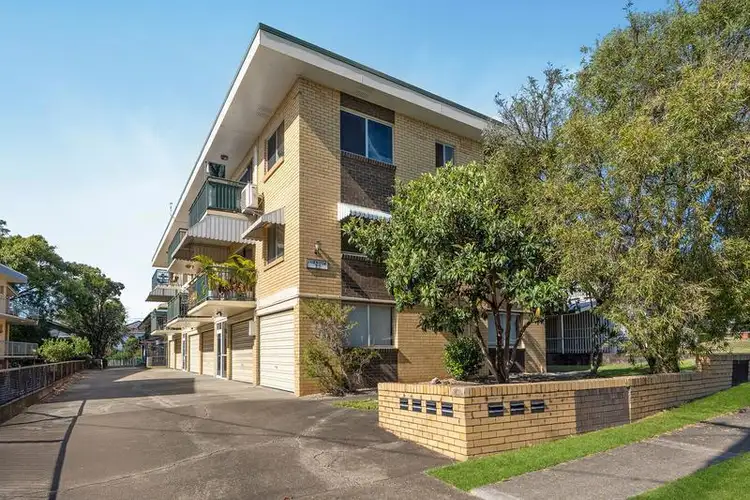 4/77 Kitchener Street, Coorparoo QLD 4151