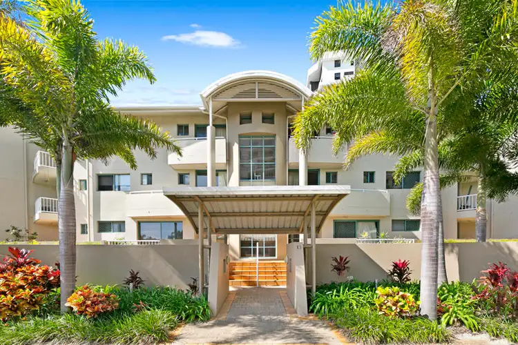 12/13 Montgomery Avenue, Main Beach QLD 4217